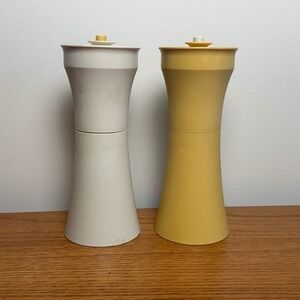 Tupperware Salad Dressing Oil Cruet Set Vintage 124616 124614 Made USA